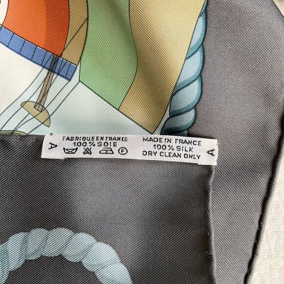 NWOT no box Hermes grey bright multicolor balloons square silk scarf 89 by 88 cm - Picture 5 of 5